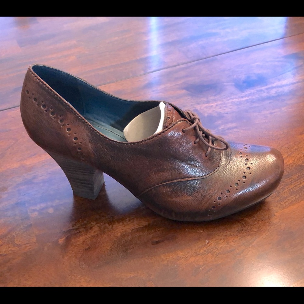 Brown low heeled lace up booties